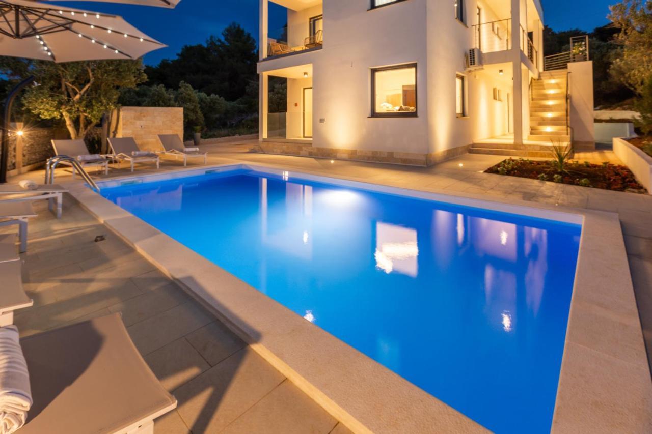 Luxury Apartments Mauro With Heated Pool Bozava Exterior photo