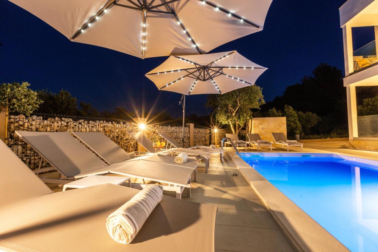 Luxury Apartments Mauro With Heated Pool Bozava Exterior photo