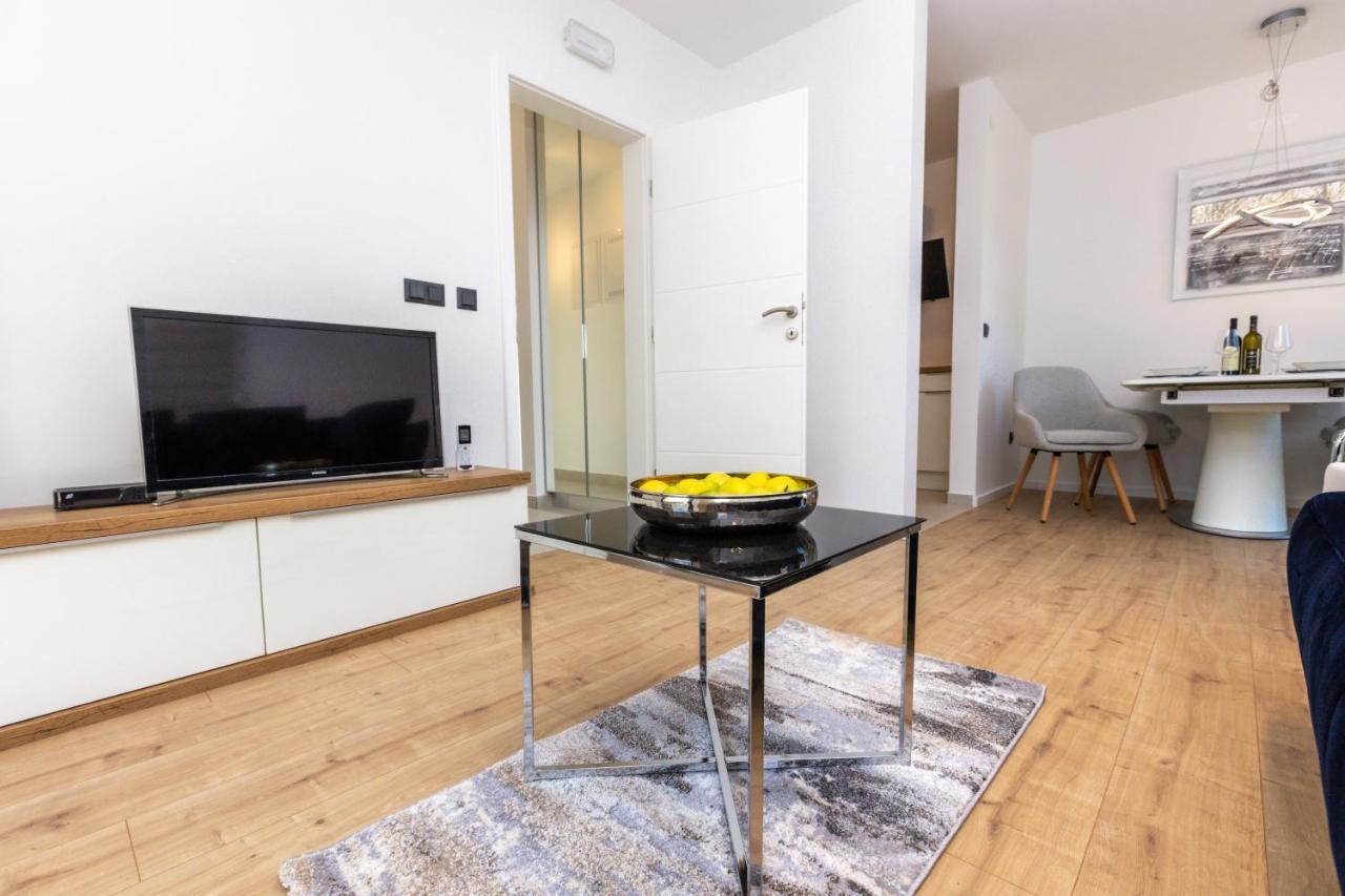 Luxury Apartments Mauro With Heated Pool Bozava Exterior photo