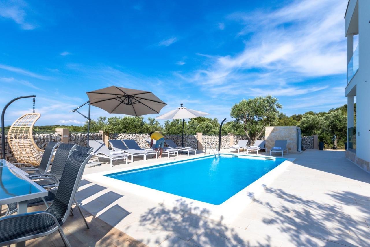 Luxury Apartments Mauro With Heated Pool Bozava Exterior photo